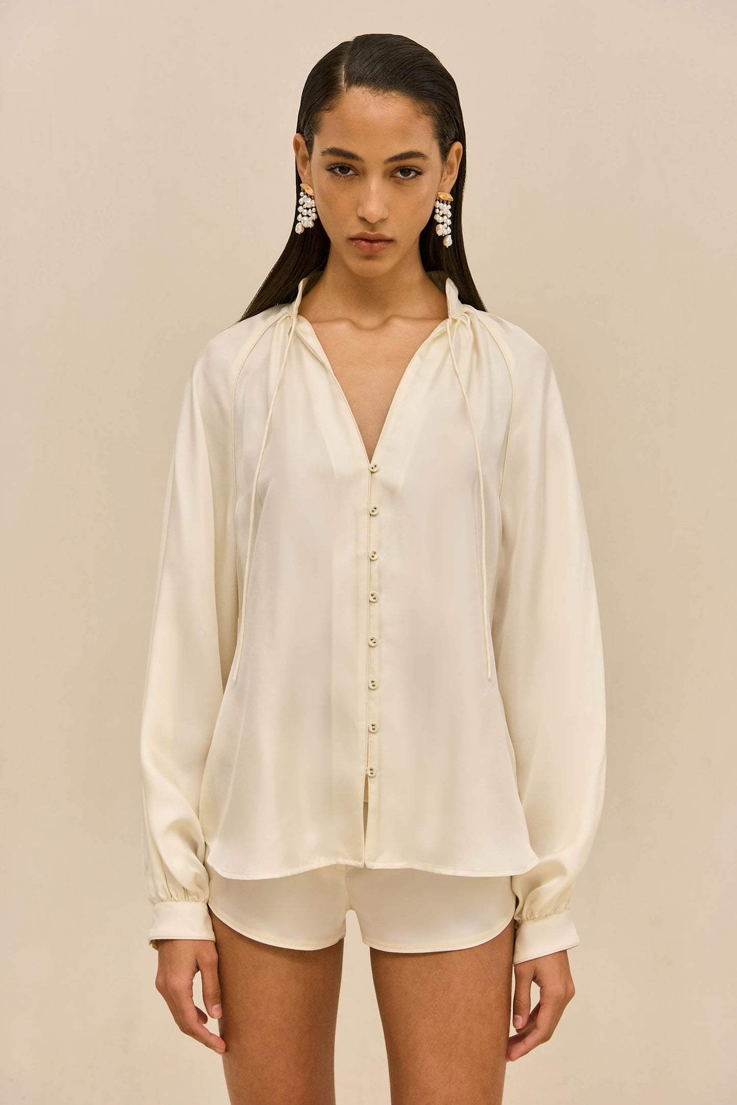 PEARL SHORT - OFF WHITE
