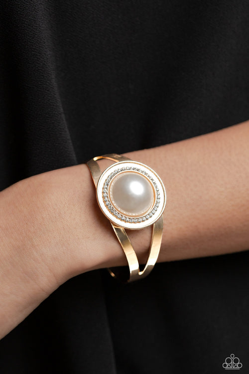 Put On The GLITZ - Gold Paparazzi Accessories