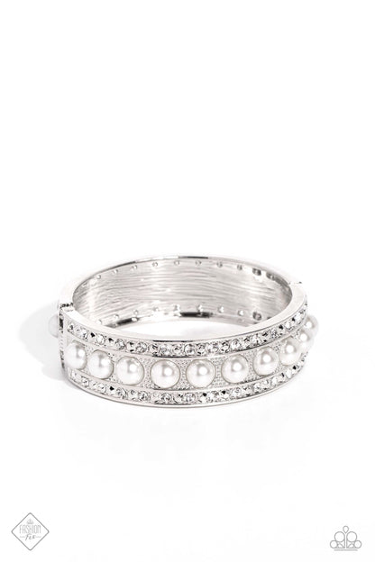 About a PEARL - White Paparazzi Accessories