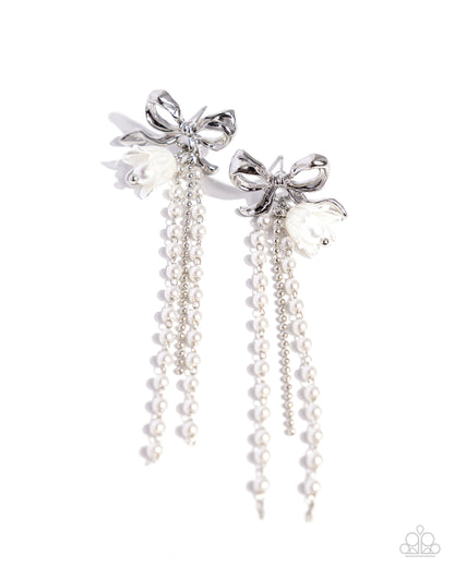 Garden Gain - White Paparazzi Accessories