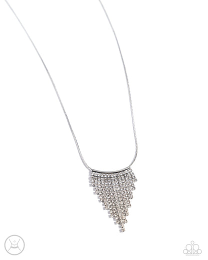 Chandelier Cadenza - White Paparazzi Accessories